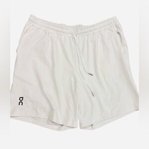 On Running Court side Men's White Shorts Size XL